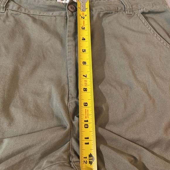ELGO - High rise cargo shorts. Size 14 - Picture 6 of 7